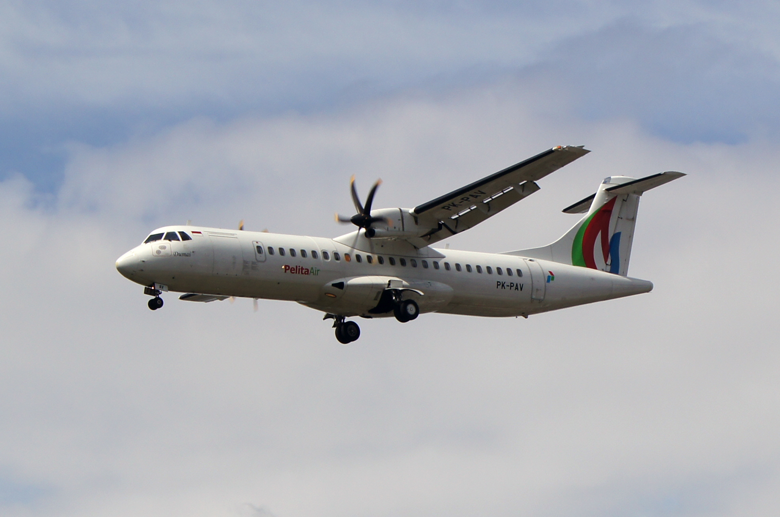 ihf_atr72_500_pkpav_pelita_air_service